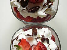 Fot. olusia23, Najprostszy deser truskawkowy