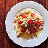 Owsianka z jabłkiem i truskawkami