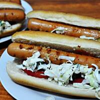 Grillowane hot dogi z porem