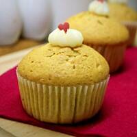 Babeczki z jabłkiem i budyniem