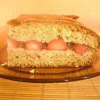 Ciacho bananowe z truskawkami