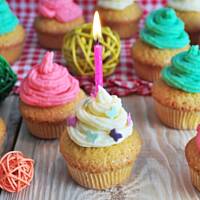 Muffinki z pastelowym budyniem