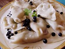 Fot. Agiatis, Pierogi z jagodami