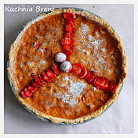 Tarta z kremem waniliowym i truskawkami