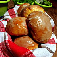 Jagodzianki drożdżowe