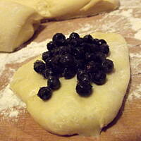 Jagodzianki drożdżowe