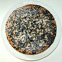 Ucierane ciasto z jagodami