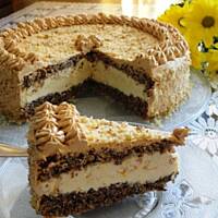 Tort orzechowo bezowy