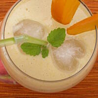 Smoothie z kaki i ufo