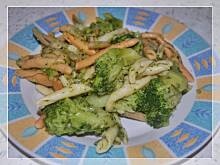 Fot. kaslava, Makaron z brokułami