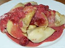 Fot. Glossy, " Pierogi z truskawkami "