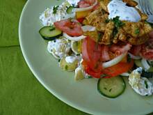 Fot. Babeczka_piecze, Warstwowa sałatka z kurczakiem