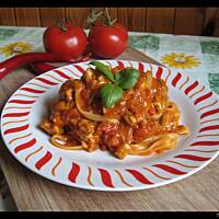 Linguine z sosem pomidorowym