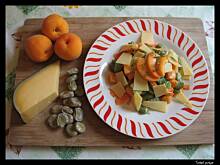 Fot. Tomek gotuje, Sałatka z bobem i morelą