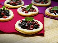 Fot. APM, Francuskie ciasteczka z owocami