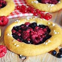 Drożdżówki pachnące latem