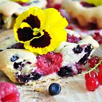 Babeczki z darami lata