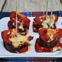 Zapiekane koreczki z chorizo