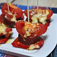 Zapiekane koreczki z chorizo