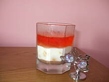 Fot. Butterfly555, Deser a'la ptasie mleczko z brzoskwiniami