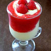 Mus z Kaszy Manny z truskawkami