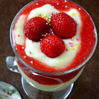 Mus z Kaszy Manny z truskawkami