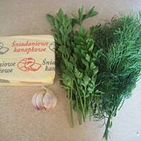 Masełko czosnkowe z pietruszką i koperkiem