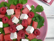 Fot. olusia23, Lekka sałatka letnia. Arbuz z fetą i rukolą.