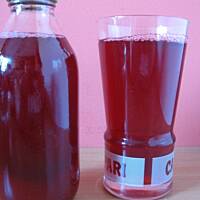 Sok z czerwonej porzeczki na zimę