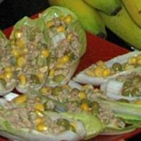 Łódeczki z cykorii z farszem warzywno tuńczykowym