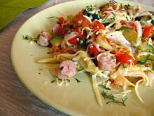 Fot. Babeczka_piecze, Makaron z warzywami i białą kiełbasą