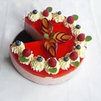 Sernik mascarpone z malinami