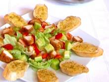 Fot. megii013, Sałata lodowa z kurczakiem, grzankami i nie tylko