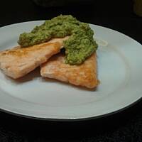 Łosoś w sosie z rukoli