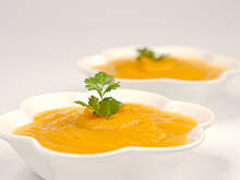 Fot. Wkn, Pikantny krem dyniowo-marchwiowy z kolendrą