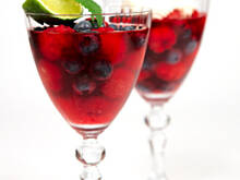 Fot. Wkn, Galaretka na lemoniadzie z owocami leśnymi