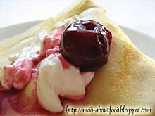 Fot. lamad, Crepes z wiśniami