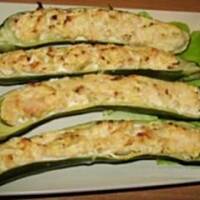 Cukinia fszerowana białym serem i pieczarkami