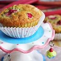 Muffinki mocno rabarbarowe