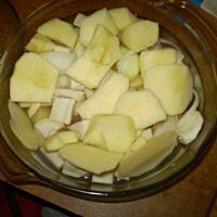 wieprzowina, ziemniak,pietruszka, cebula, jabłko po 8 m-cu