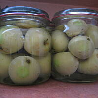 Kompot z całych papierówek