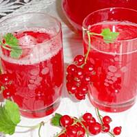 Kompot z czerwonych porzeczek