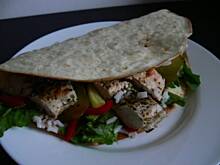 Fot. BernadettaP, Tortilla z grillowanym kurczakiem, ryżem i warzywami