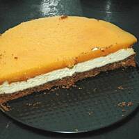 Nieziemski sernik z masą brzoskwiniową