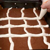 Sernik Czekoladowy w " Kratkę"