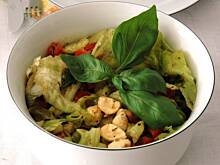 Fot. Gintruś, Bazyliowa sałatka z awokado i mozzarellkami