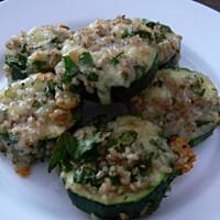 Otulona kaszą jęczmienną cukinia z piekarnika