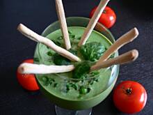 Fot. BernadettaP, Pomidorowo- szpinakowy chłodnik z tofu