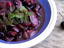 Fot. od-kuchni, Wątróbka w winnym sosie czereśniowo-miętowym