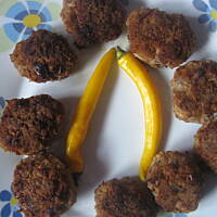 Kotlety mielone z papryczką peperonii